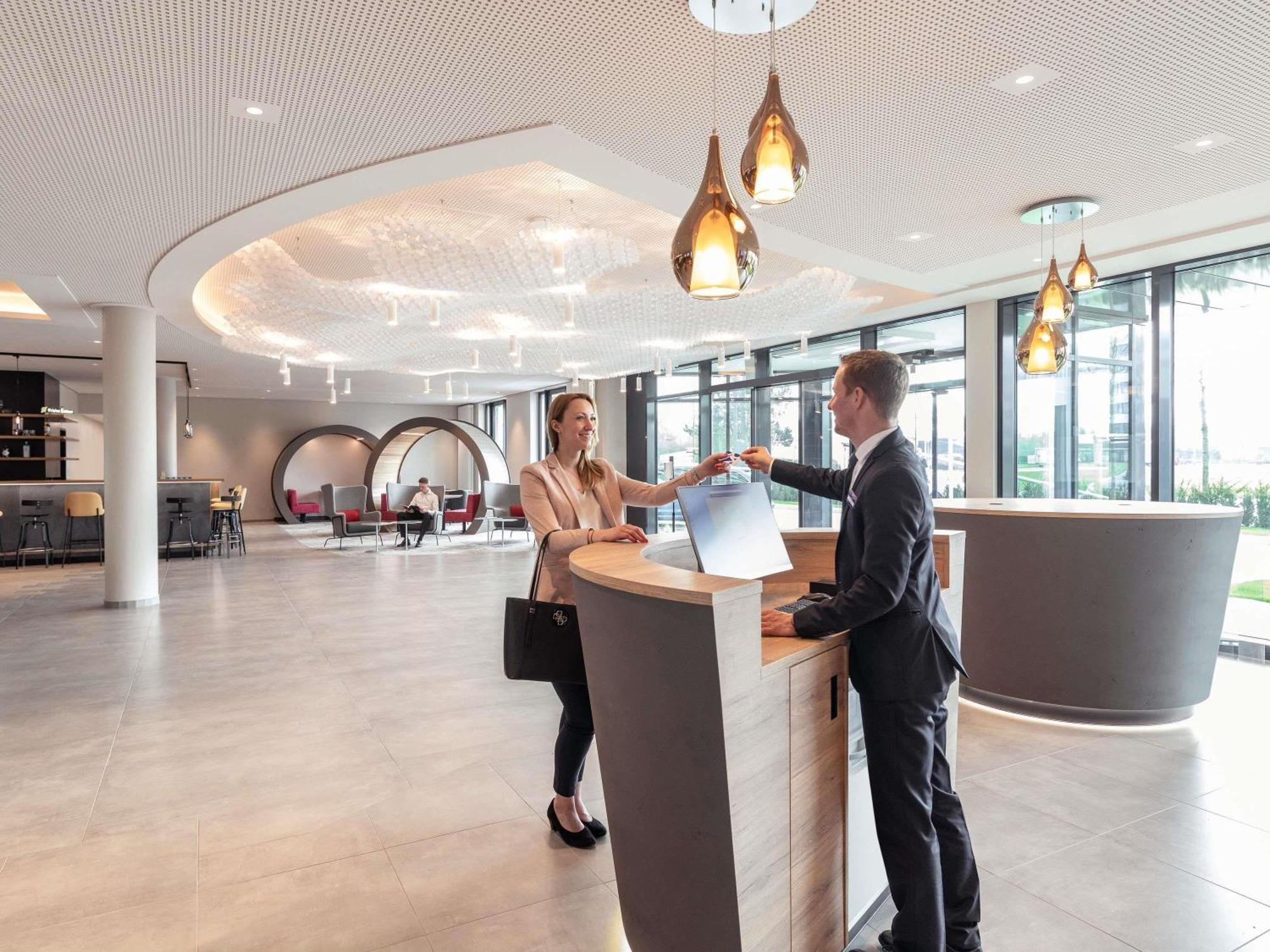 Novotel Duesseldorf Airport — Foto’s 1